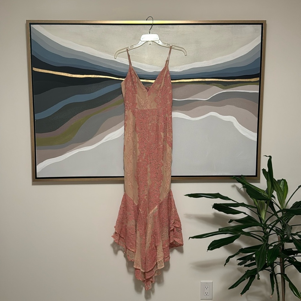 Majorelle pinky lace mermaid dress v neck dress